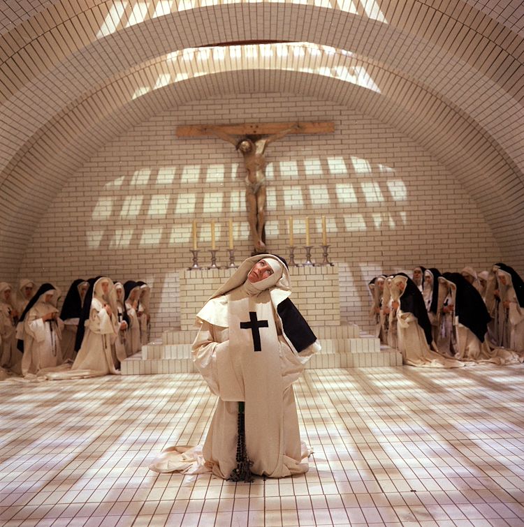 The-Devils-re-release-_st_2_jpg_sd-low_2026-Warner-Bros-Pictures-All-rights-reserved